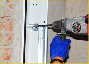 SOS Garage Door Justice, IL 708-584-1417 - side-garage-door-installation